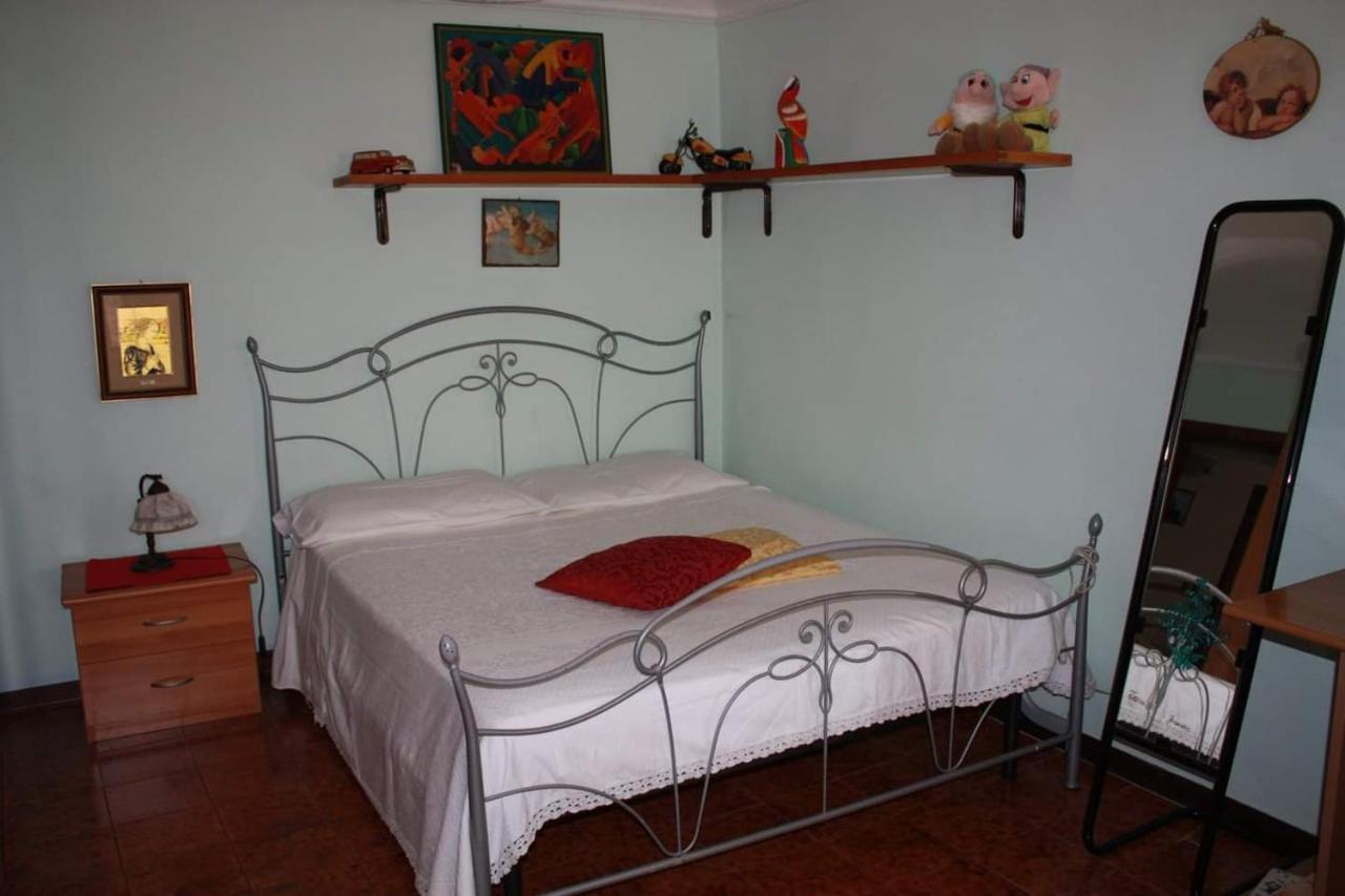 B&B Mamma Ari Fermo megye Kültér fotó